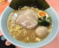 「ラーメン＋味付玉子（￥700＋￥100）」@濱壱家の写真
