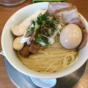 味玉入り 淡麗塩そば(麺大盛)+チャーシュー