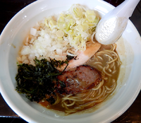 「煮干濃麺HV+葱（900円）」@濃麺 海月の写真
