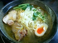 「塩中華そば　680円」@ラーメン専門店 E.Y 竹末の写真