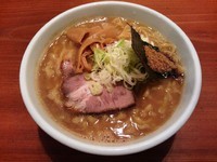 「濃厚らーめん　（大盛り）」@麺道 ともよし 東三国店の写真