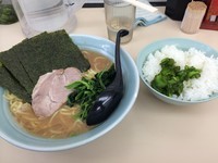「ラーメン（中）／￥600+100」@横浜家系ラーメン田中の写真