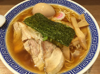 「☆豚玉中華そば  中盛☆」@舎鈴 クロスガーデン川崎店の写真