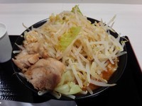 「味噌ラーメン　大盛り（８８０円）」@ジャンクガレッジ 甲府昭和店の写真