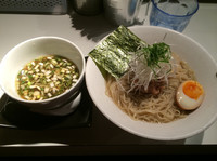 「冷や極の細つけそば1050円、にぼ茶めし200円」@一汁三にぼし 裏不如帰の写真