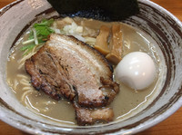 「☆らーめん 醤油 チャーシュー炙りver＆油そば風替え玉☆」@いのうえの写真