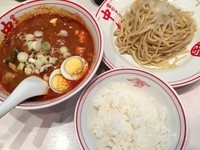 「冷し五目蒙古タンメン+半ライス」@蒙古タンメン 中本 高田馬場店の写真