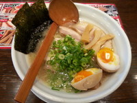 「こってり東京豚骨贅沢らーめん(並150g)980円→680円」@東京とんこつら～めん 翔の写真