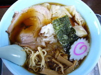 「ラーメン（並）＋ワンタン」@ラーメンおざくの写真