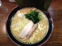 「醤油ラーメン」@横浜家系ラーメン 鶴見家 六本木店の写真