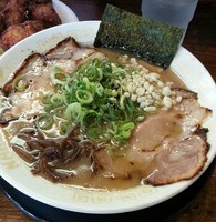 「なかまるとんこつ＋チャーハンセット」@豚人 守山店の写真