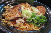 「焦がし醤油ラーメン 鶏」@麺家 うえだの写真