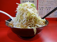 「辛いラーメン小辛さ控え目（野菜、しびれ、たまねぎ ）」@麺屋 桐龍の写真