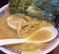 「豚骨正油ラーメン」@麻布ラーメン 麻布十番店の写真