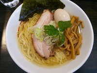 「しおらーめん（大盛）＋味玉」@燵家製麺の写真