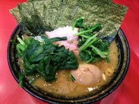 「ラーメン＋味玉＋海苔＋ニラ（￥660＋￥60＋￥50＋￥60」@家系総本山 ラーメン吉村家の写真