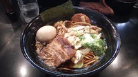 「焦がし醤油ラーメン 味玉」@麺家 うえだの写真