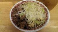 「小ブタ、野菜」@ラーメン二郎 環七新新代田店の写真