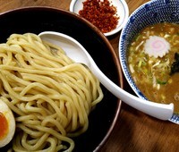 「辛つけ麺　小盛(950円）」@六厘舎 大崎店の写真
