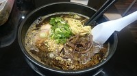 「黒ラーメン」@博多中洲屋台 鈴木ラーメン店の写真
