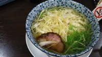 「塩らーめん+ねぎ 680円」@中華 かな芽の写真