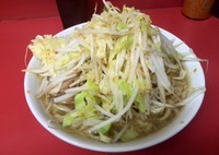 「小ラーメン700円 (麺半分、ヤサイ・ニンニク・カラメ)」@ラーメン二郎 千住大橋駅前店の写真