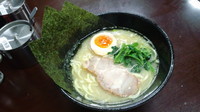 「塩ラーメン固め650円」@横浜らーめん 源泉の写真