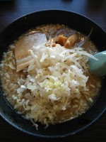 「無双らーめん（７００円）」@山勝角ふじ 二十世紀が丘店の写真