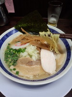 「〖ナイトゲリラ～〗汁・にぼっしー8号830円+混ぜ玉120円」@丸直の写真