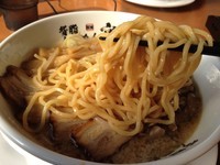 「背脂らーめん醤油チャーシュー（大盛り）」@背脂らーめん 宮本 東松山店の写真