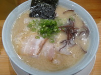 「ラーメン」@博多食堂 濃麻呂 歌舞伎町店の写真