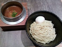 「華麗つけ麺　（大盛り　３００ｇ：無料）　＋味玉：サービス券」@古都はピアノマンの写真