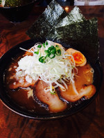 「味噌ラーメン全部のせ」@奉仕丸の写真