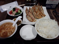 「餃子セット（ご飯大盛同料金）750円（税別）」@石庫門 神田店の写真