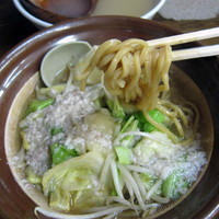 「みそラーメン 680円（つぶつぶ背油・にんにく）」@ラーメン 東横 笹口店の写真
