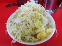 「小ラーメン（700円）ヤサイニンニク」@ラーメン二郎 茨城守谷店の写真