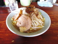 「小ラーメン 味普通・太麺 ＋ニンニク」@豪徳寺ラーメン りらくしんの写真