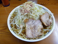 「ラーメン（にんにく、脂ちょい増し）　６９０円」@ラーメン二郎 亀戸店の写真