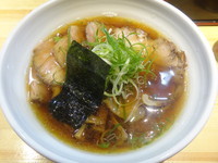 「肉醤油」@ラーメン 巌哲の写真