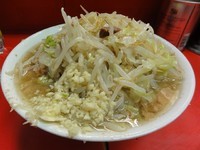 「ラーメン　600円　ニンニク　辛め」@ラーメン二郎 三田本店の写真