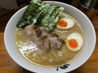「ラーメン＋味玉（￥630＋￥100）」@鼎の写真