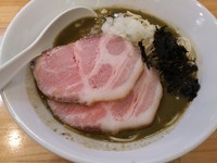 「特濃煮干ソバ（黒）」@煮干中華ソバ イチカワの写真