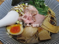 「煮干そば（黒）　「680円」」@中華そば よしかわの写真