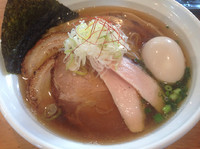 「【木曜限定】特製秋刀魚と鯵煮干しらーめん980円」@麺や 飛来の写真