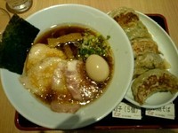 「特製鶏蕎麦＋餃子」@松戸富田製麺 ららぽーとTOKYO-BAY店の写真