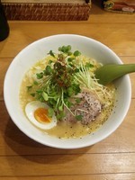 「【木・土曜日限定】鶏白湯SOBA＋ビール」@麺屋 Hulu-luの写真