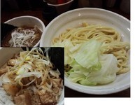 「四種の魚のつけ麺（大盛同料金）800円+肉飯150円」@『   』（無銘）の写真