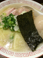 「俺の背脂俺tp+スタ半丼」@スタミナラーメン 馬しゃ屋の写真