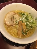 「塩ラーメン＋焼きめしセット」@ちらん 梅田店の写真