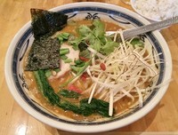 「金の担々麺 \1000＋白飯 \100」@瀬佐味亭の写真
